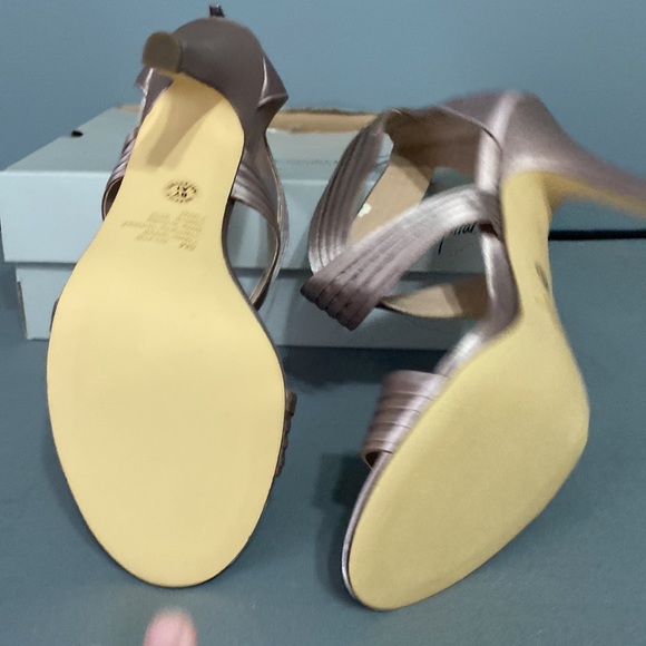 Jacqueline Ferrar Taupe Fabric Heel - Picture 9 of 15